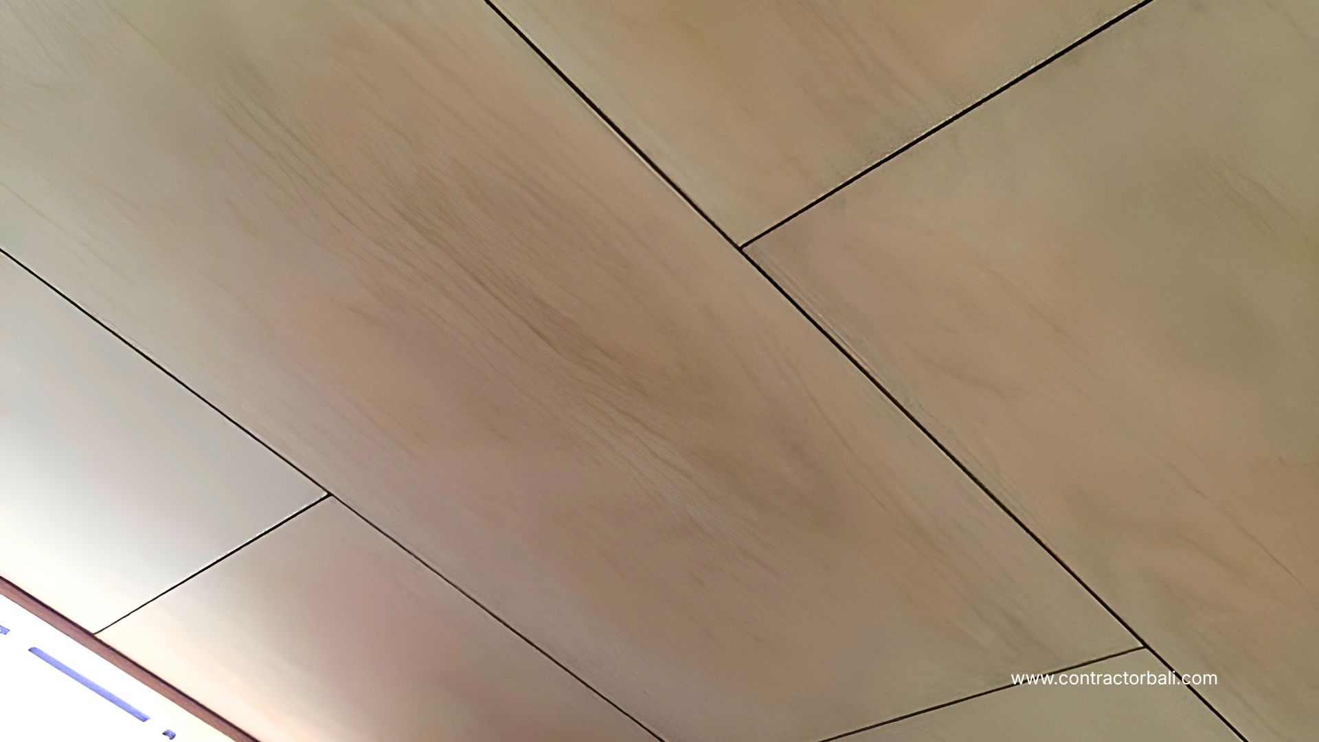plywood-plafond-amaribaliananta